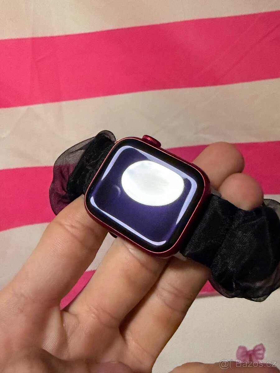 Apple Watch 7 41mm Product Red - 2