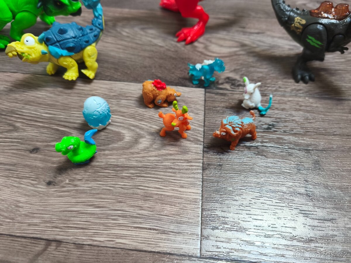 Zuru Smasher dinosauři figurky - 2