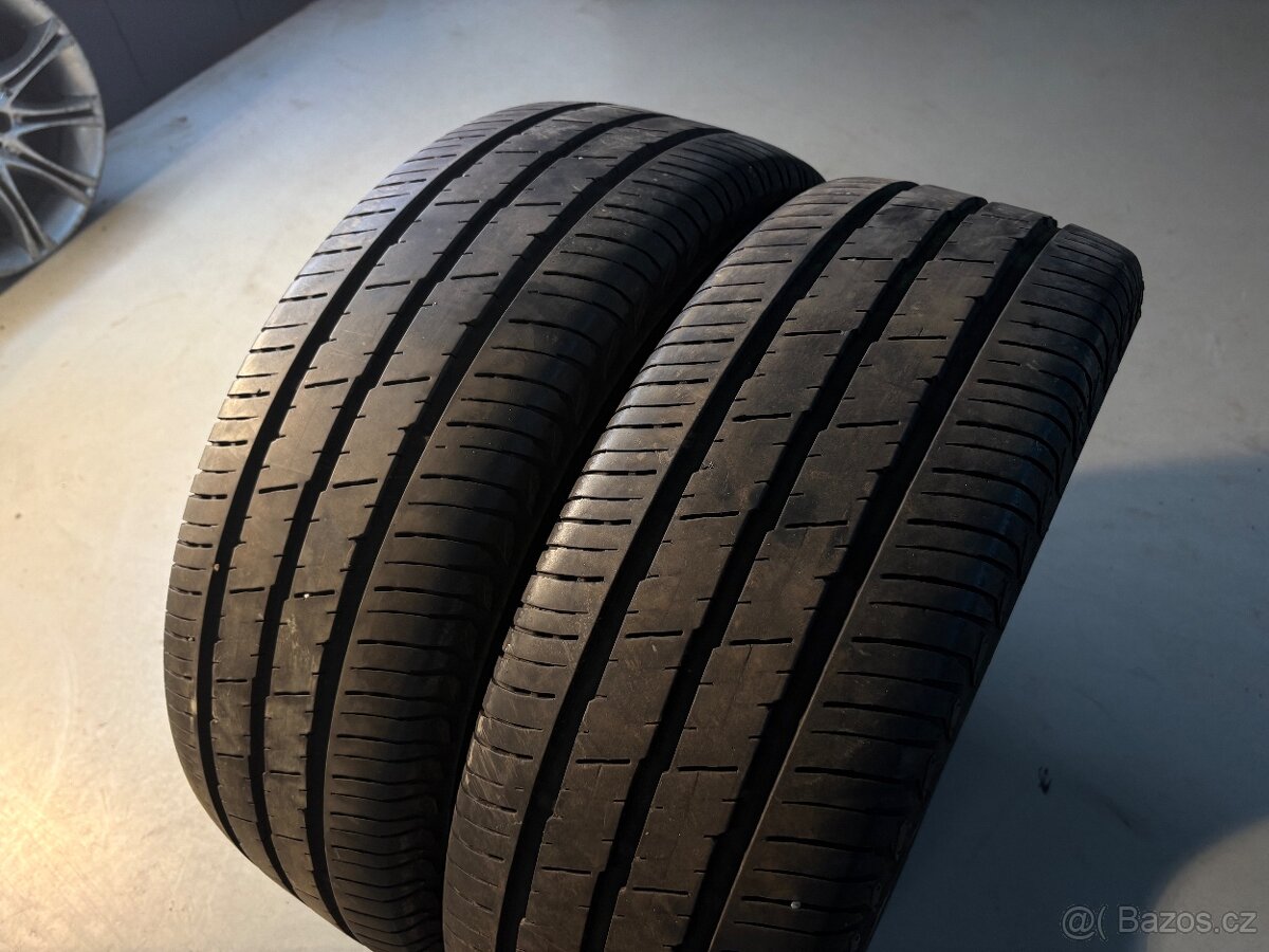 Letní pneu Continental 235/65R16C - 2