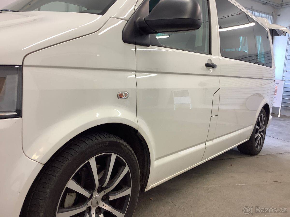 VW Multivan T5 2.0 TDI 103kW 4x4,webasto,xenon,tažné,navi. - 2