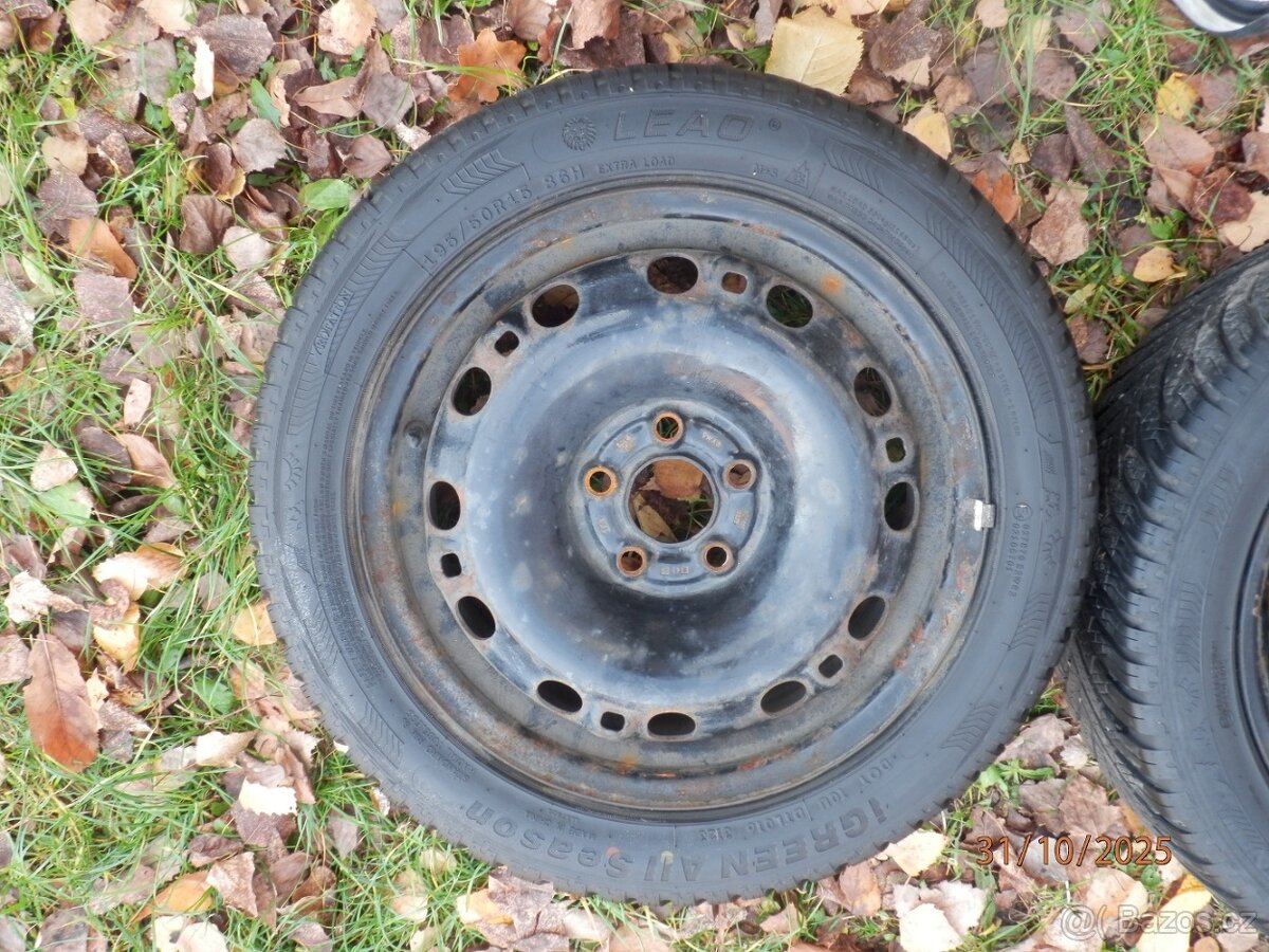 2xObutá Celoroční kola na ŠKODA FABIA 1 15tky ET43 195/50 - 2