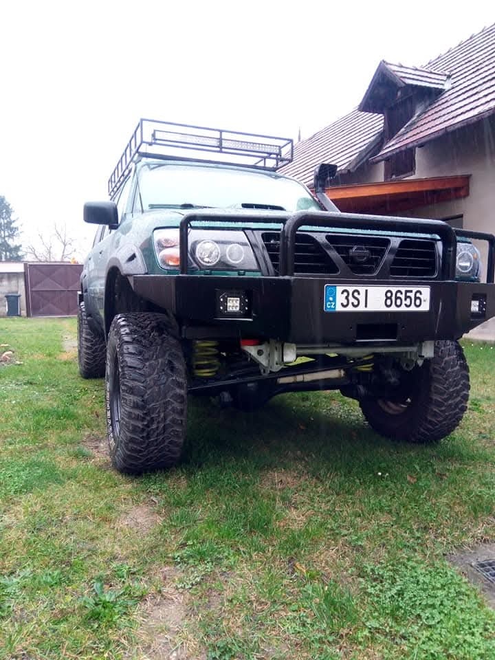Nissan Patrol gr y61 - 2