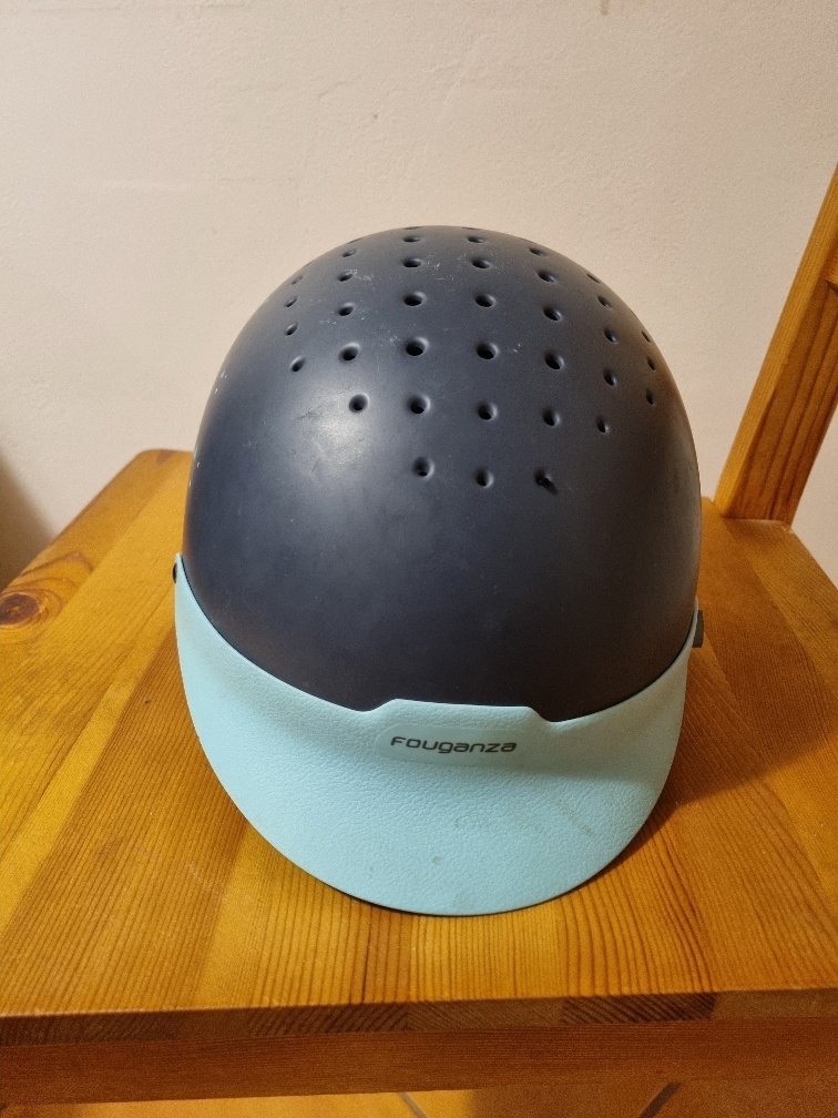 Jezdecká přilba a chapsy - 2