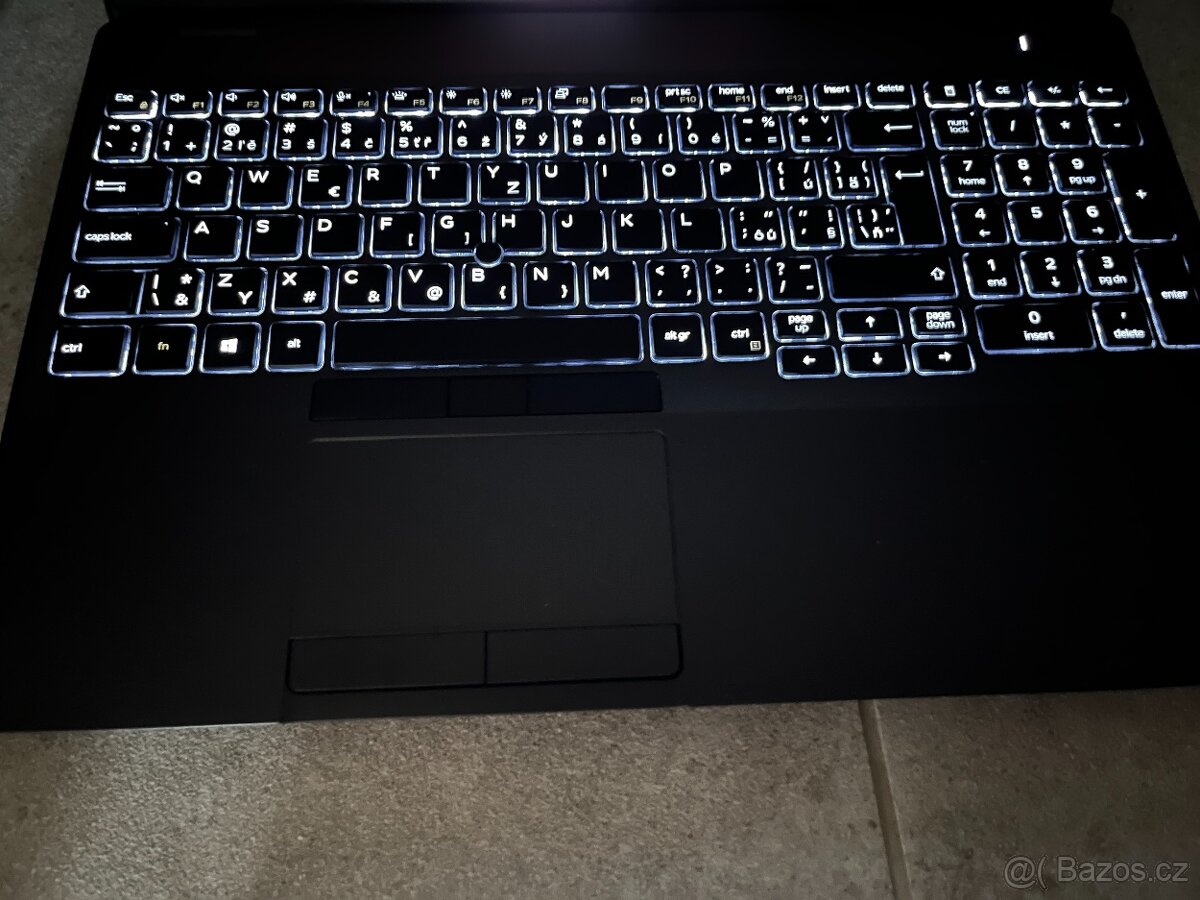 Dell Latitude 5500 15.6" FHD IPS-i5 8365 8x4.1GHz-RAM 16GB - 2