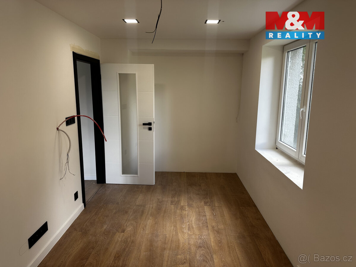 Prodej bytu 3+kk, 95 m², Dvory - 2