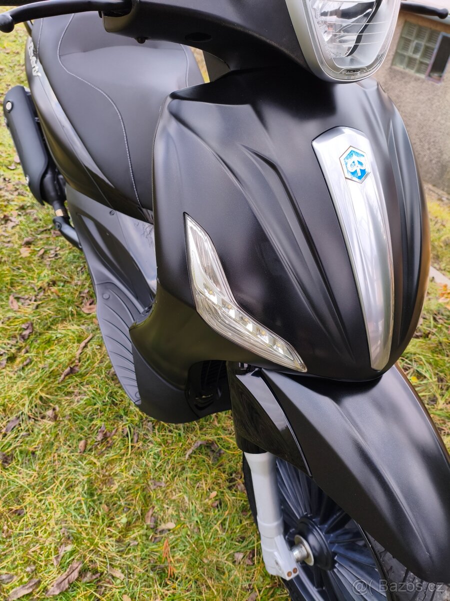 Piaggio Beverly 125i.e - 2
