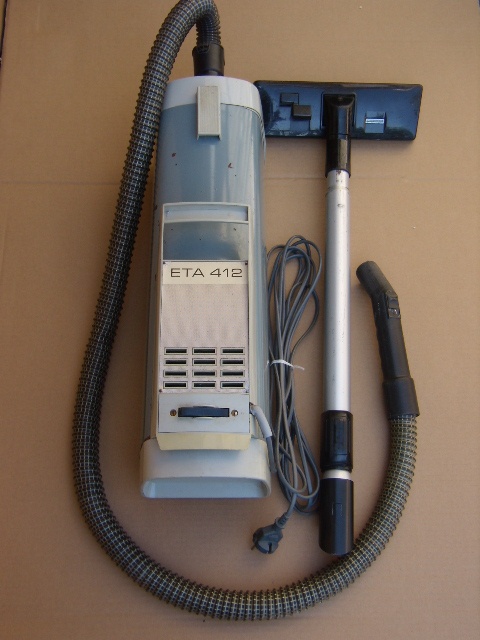 Prodám VYSAVAČ Eta 412 - 2