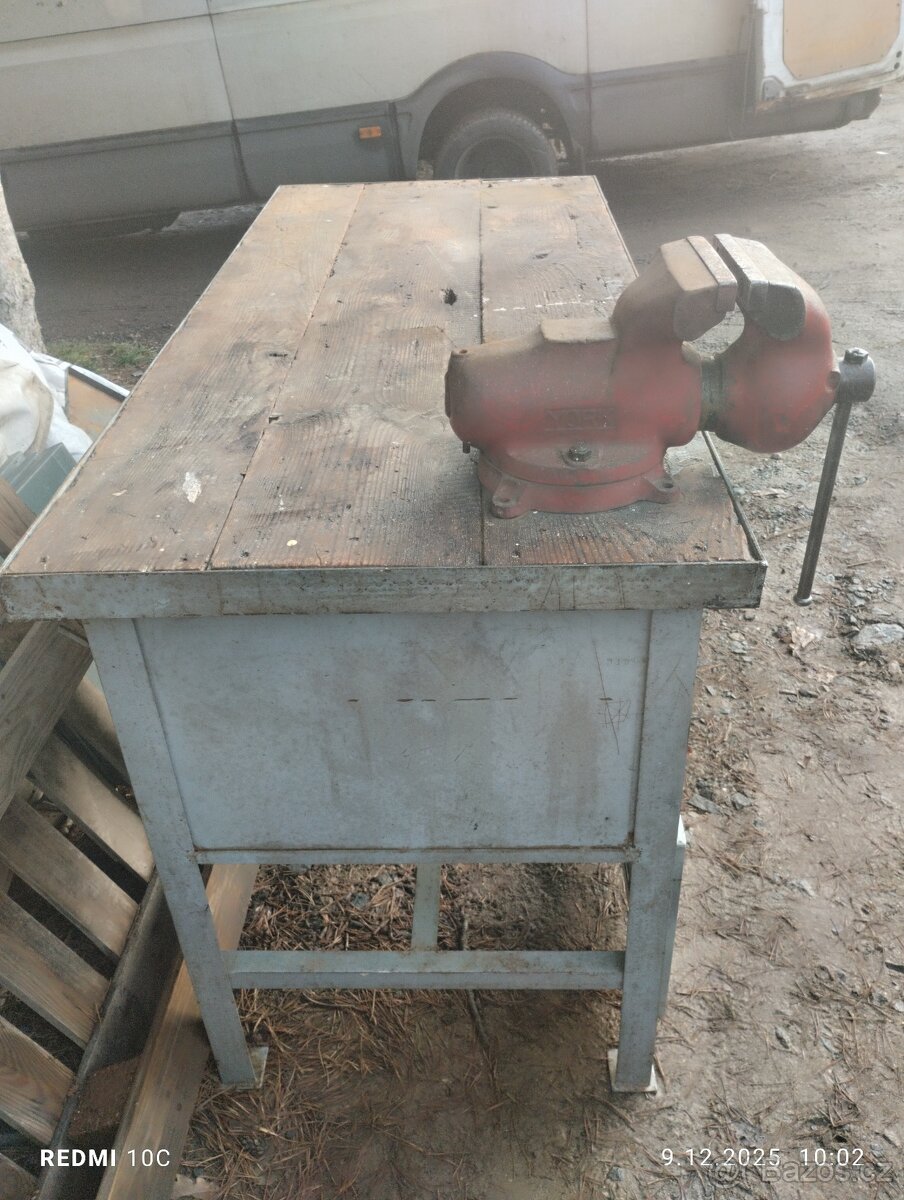 Starší ponk a svěrák YORK 150 - 2