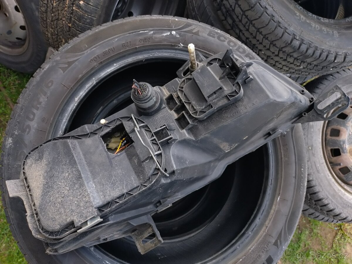 Fiat Stilo 5ti dvéř + combi - Přední světla - 2