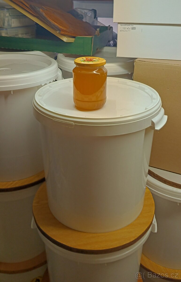 Včelí med přímo od včelaře - 2