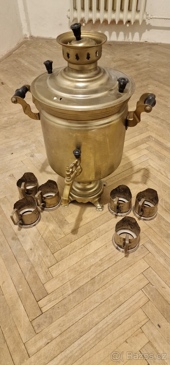 Samovar na uhlí. - 2