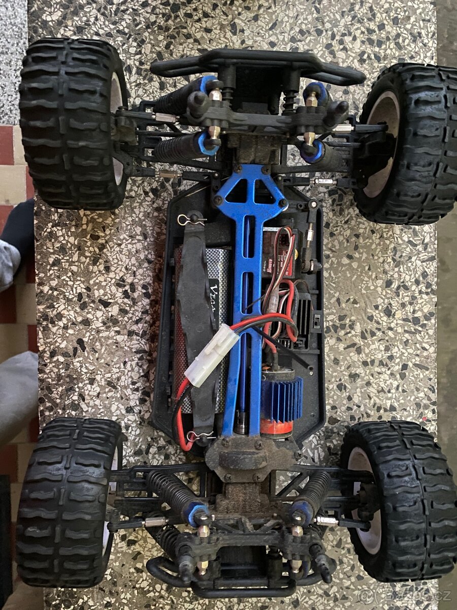 Monster Truck rc model 1:10 - 2