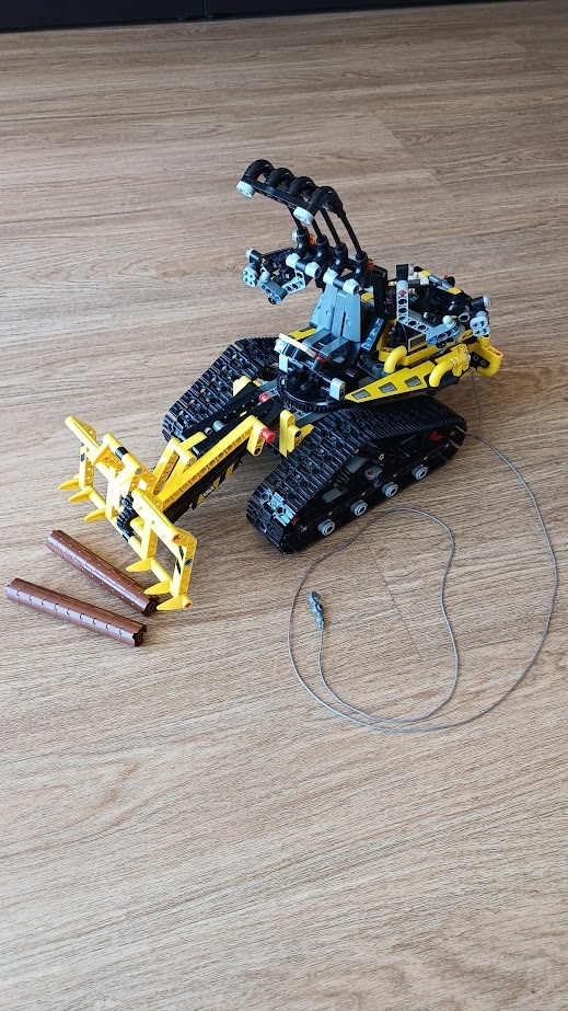 Lego Technic 42094 Pásový nakladač - 2
