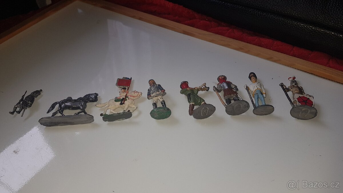 Retro kovové figurky dle fotek - 2