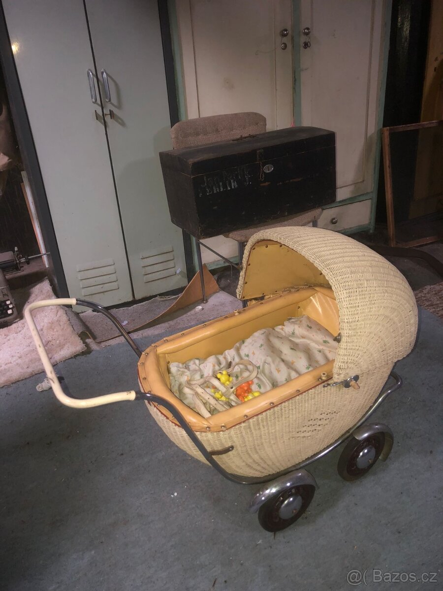Starý kočárek - 2