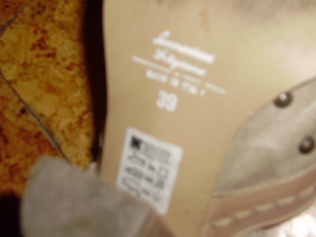 KOŽENÉ PANTOFLE vel. 39 - 2