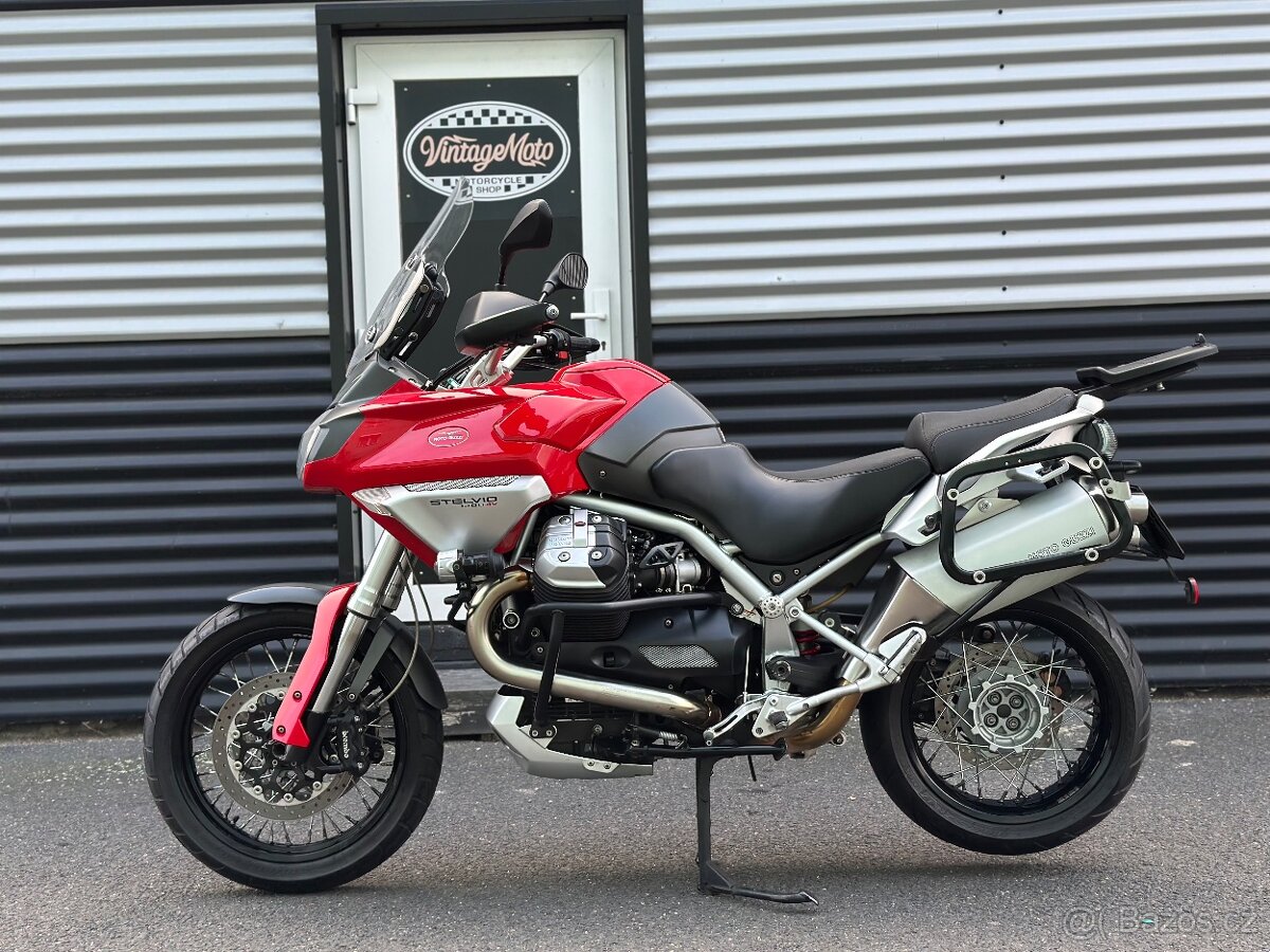 Moto Guzzi Stelvio 1200 - 2