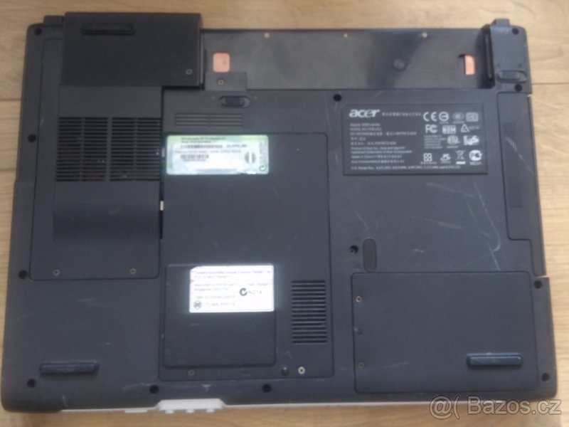 Prodám notebook Acer Aspire 3003 WLM (5) PRODANÝ - 2