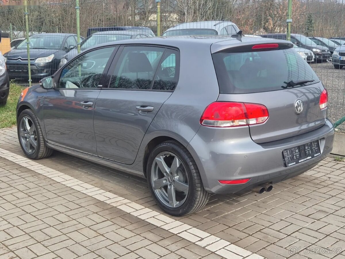 Volkswagen Golf, 2.0 TDI - STYLE - 2