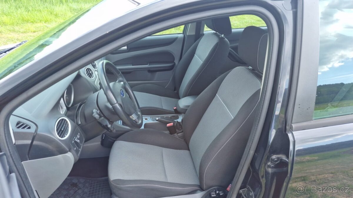 Ford Focus II 1.6 74kw - 2