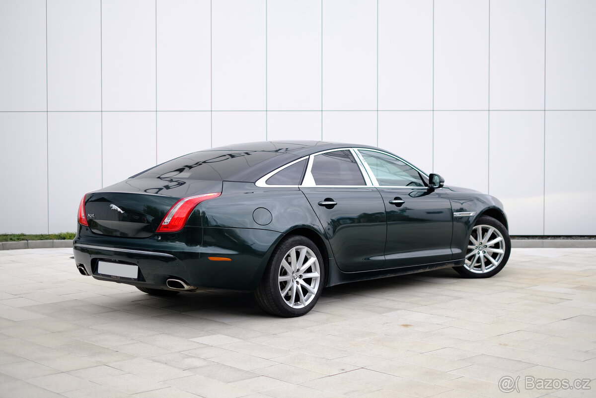 Jaguar XJ 3.0D FULL VYBAVA - SKVELÁ SPOTŘEBA - 2
