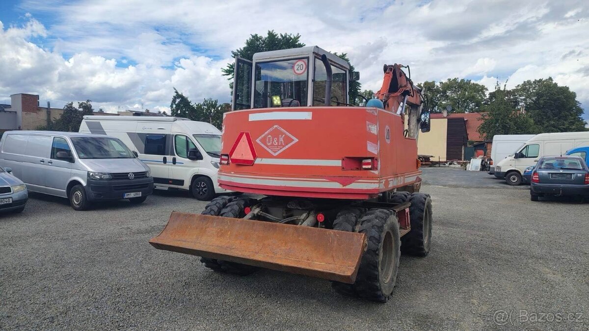 Kolový bagr - 2