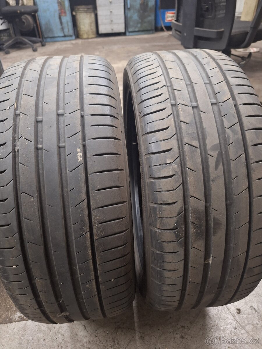 Letni pneu 215/50/17 - 2