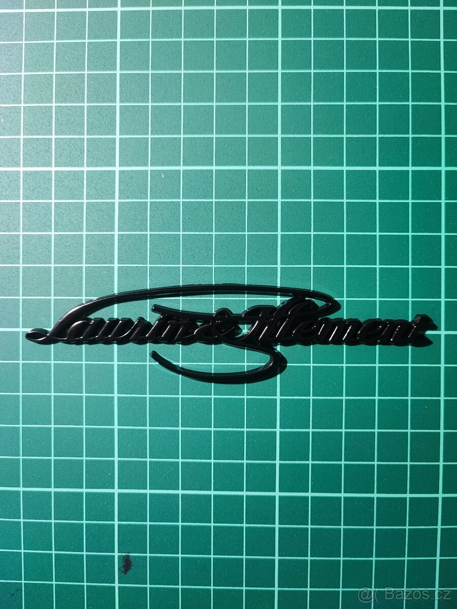 Černý nápis Laurin a Klement - 2
