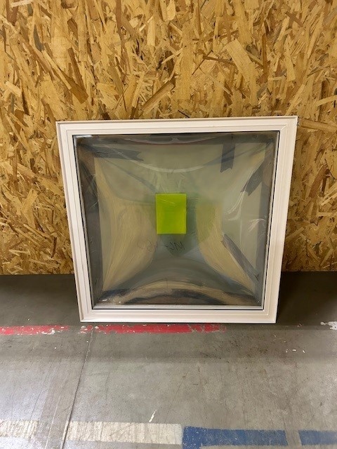 Prodám střední světlík v PVC rámu - 2