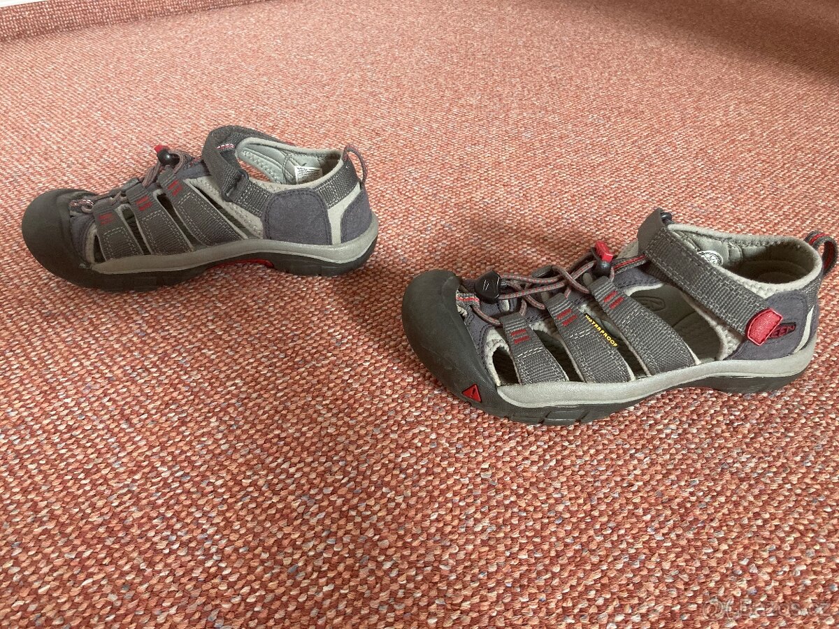 Chlapecké sandály Keen, vel. 35 - 2