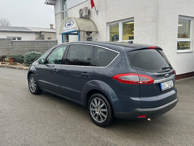 Ford S-MAX 2,0 TDCi 140 PS, navi, 7 míst, 2014, zimní pneu - 2