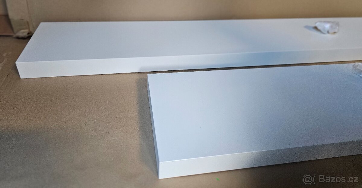 PRODÁM SADU 2KS BÍLÝCH POLIC IKEA LACK 110 A 190 CM - 2