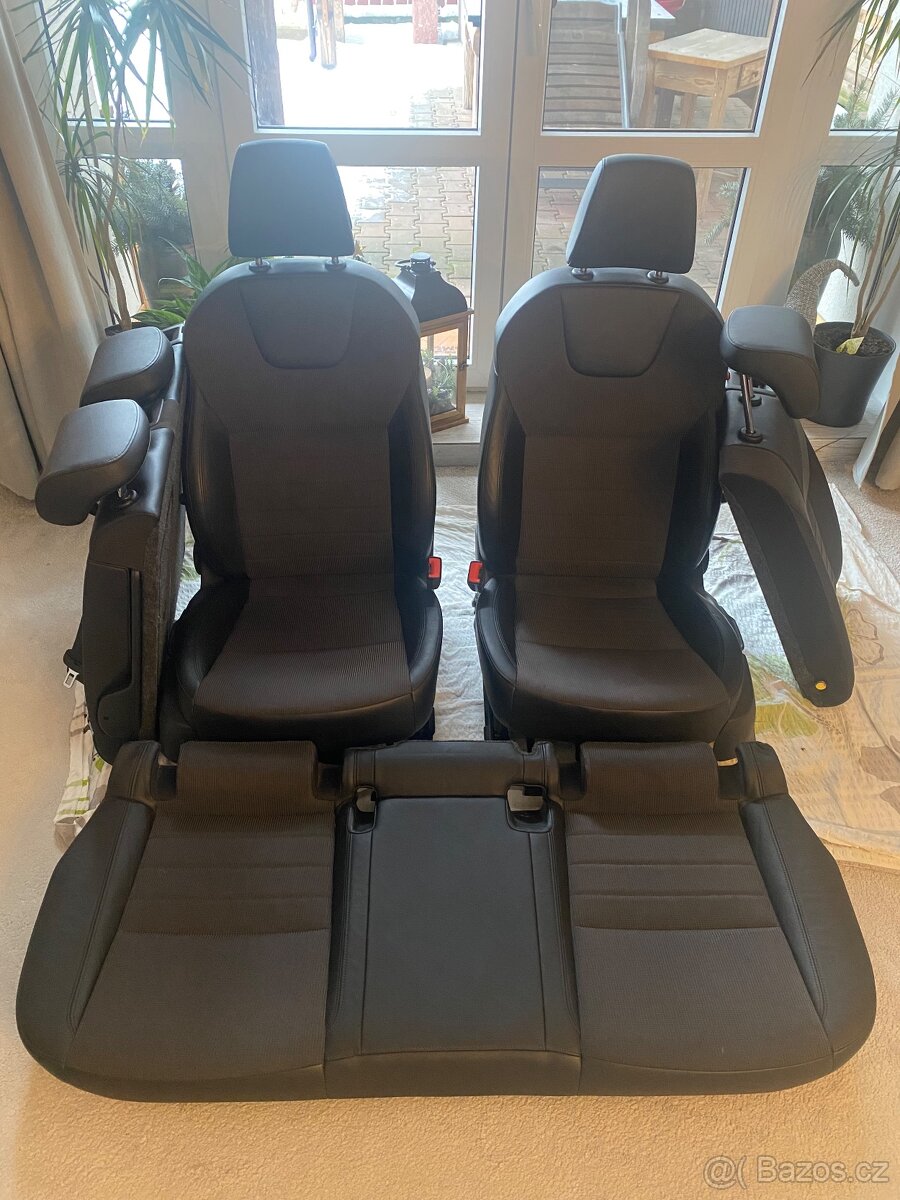 Sedačky Škoda Octavia 3 - 2