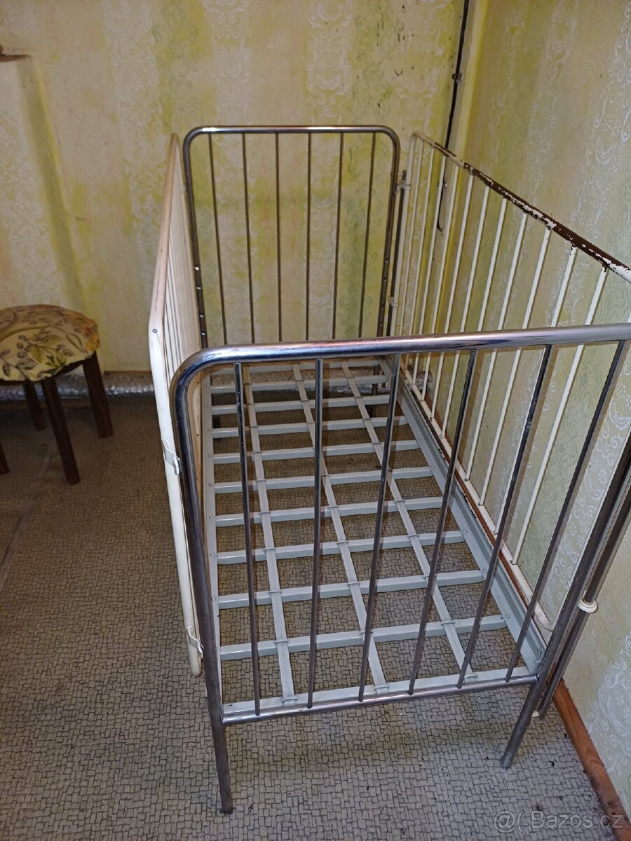 Starožitný nábytek prodám - 2