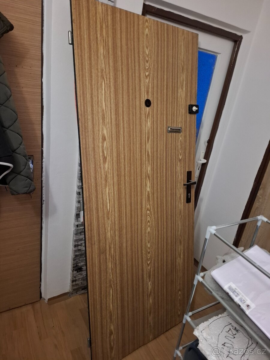 Dveře vchodové - 2