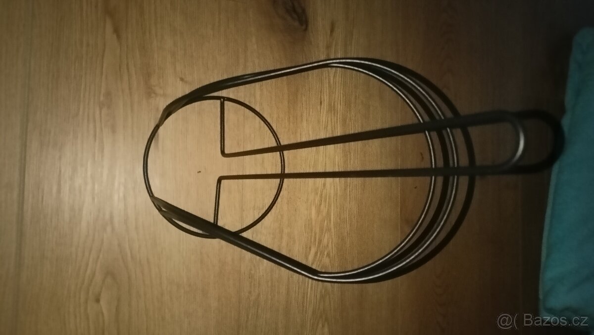 Stojan na papírové utěrky - 2