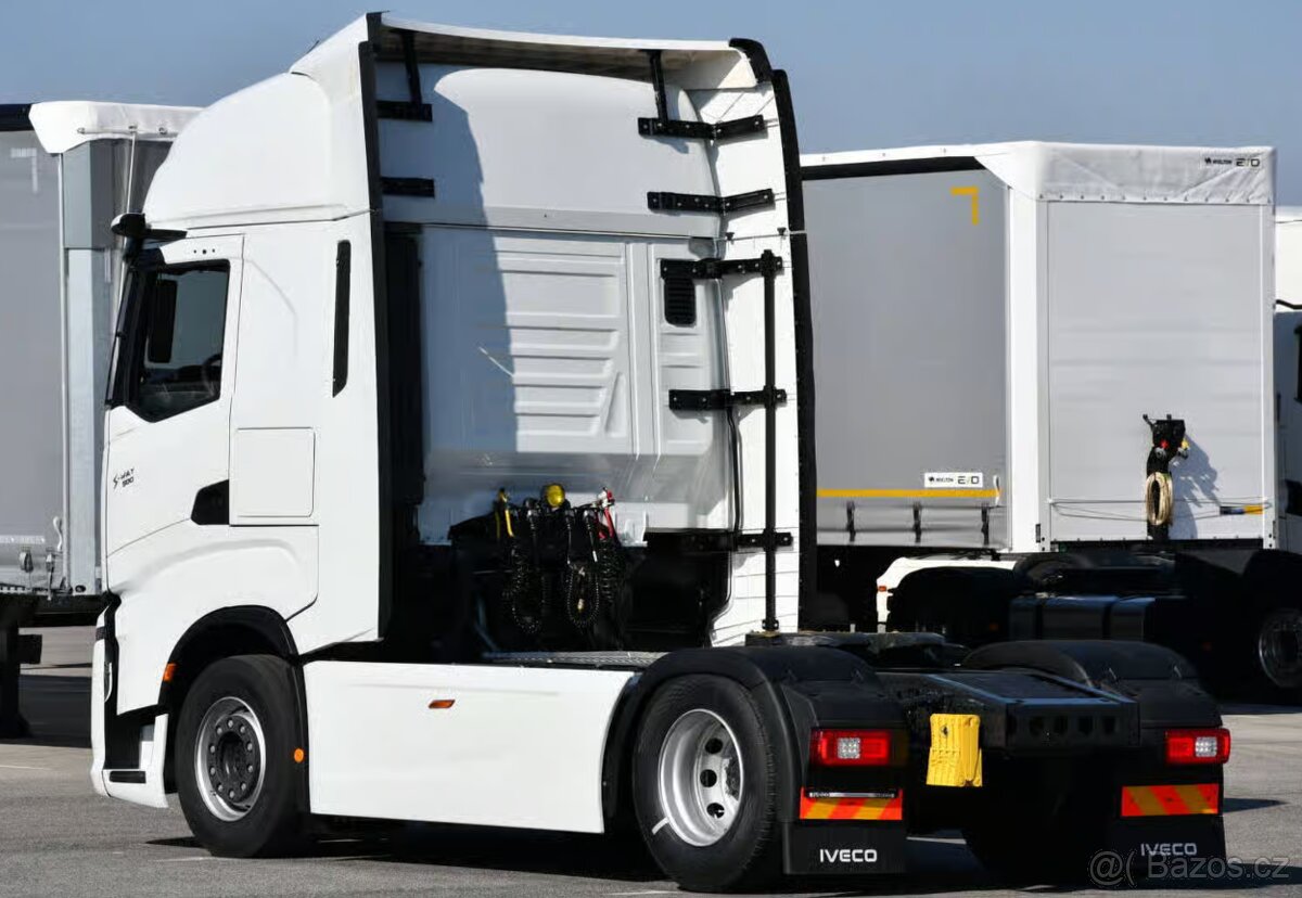 Iveco Tahač návěsu S-Way - 2