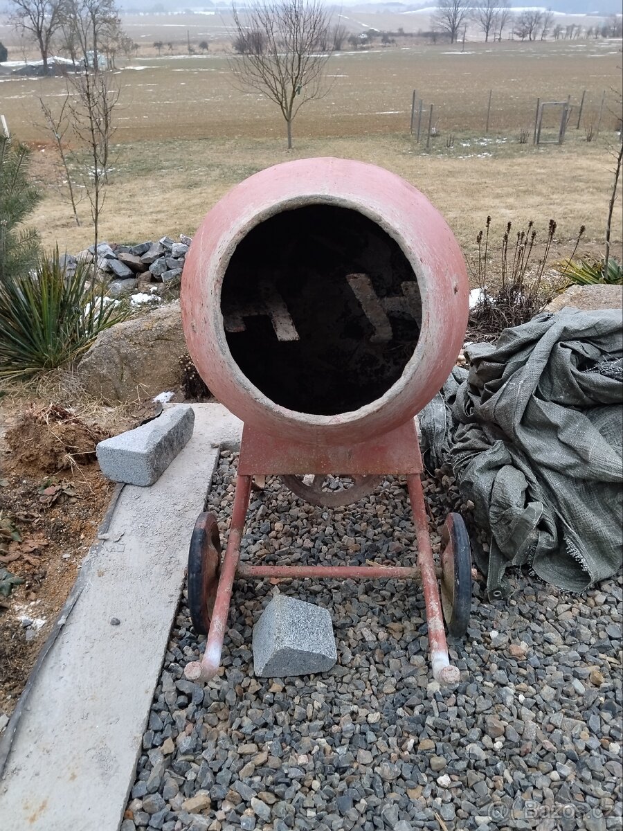 Stavební míchačka - 2