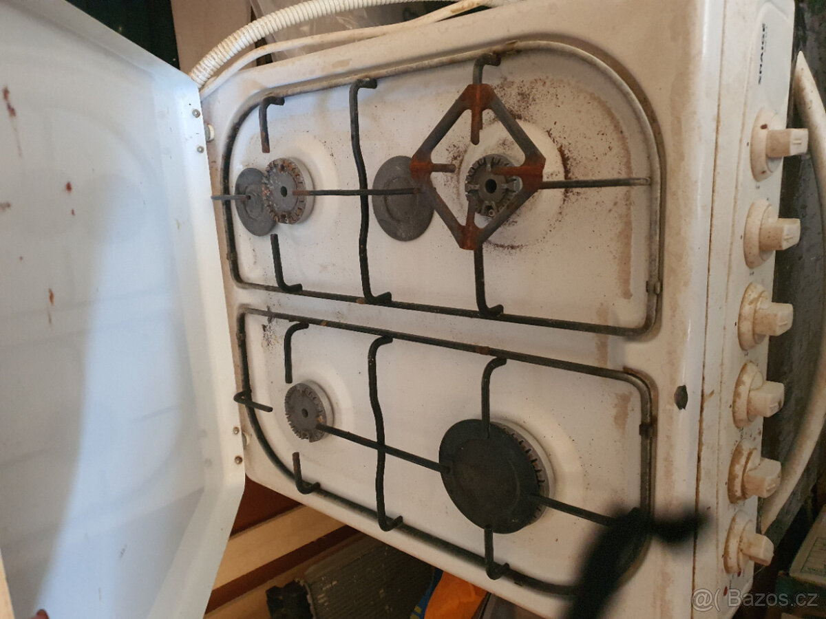 plynový sporák - 2