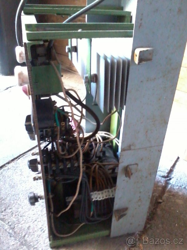 Auto nabijecka - 2