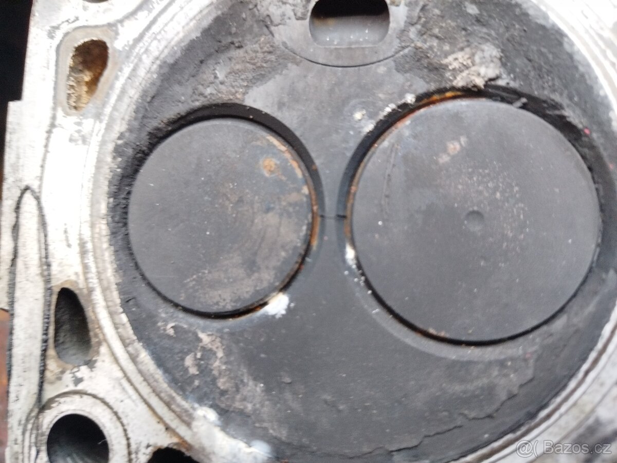Hlava vw t4 1.9D,TD - 2