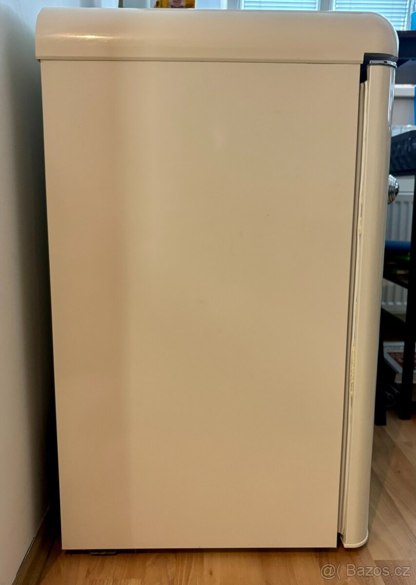Retro lednice Concept 118 l – krémová - 2