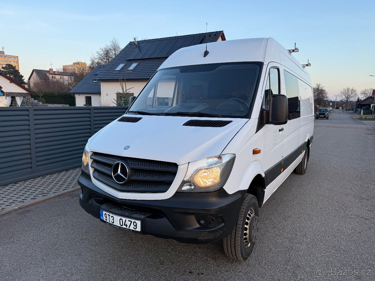 MB Sprinter 516 4x4 dílna + 6 místné - 2