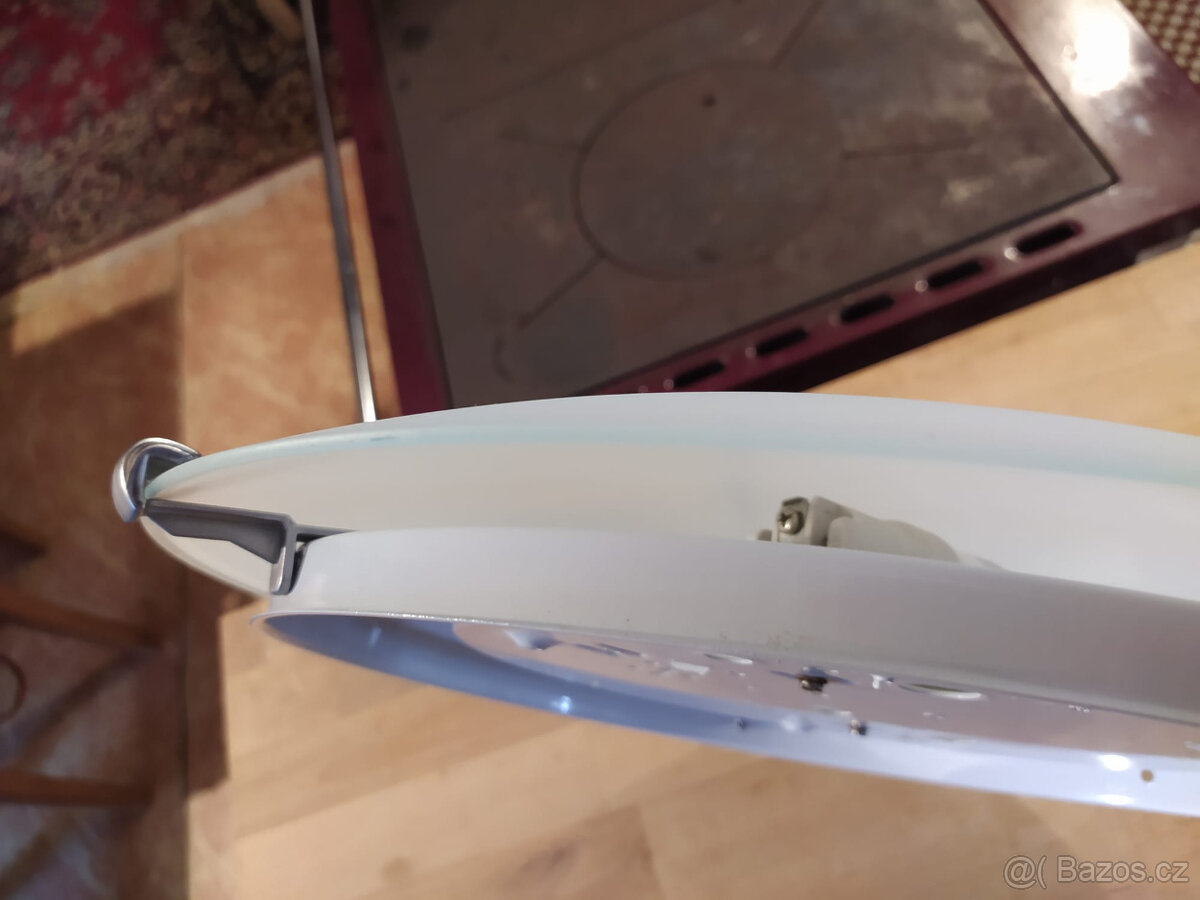 Prodám stropní svítidlo, pouze osobní odběr - 2