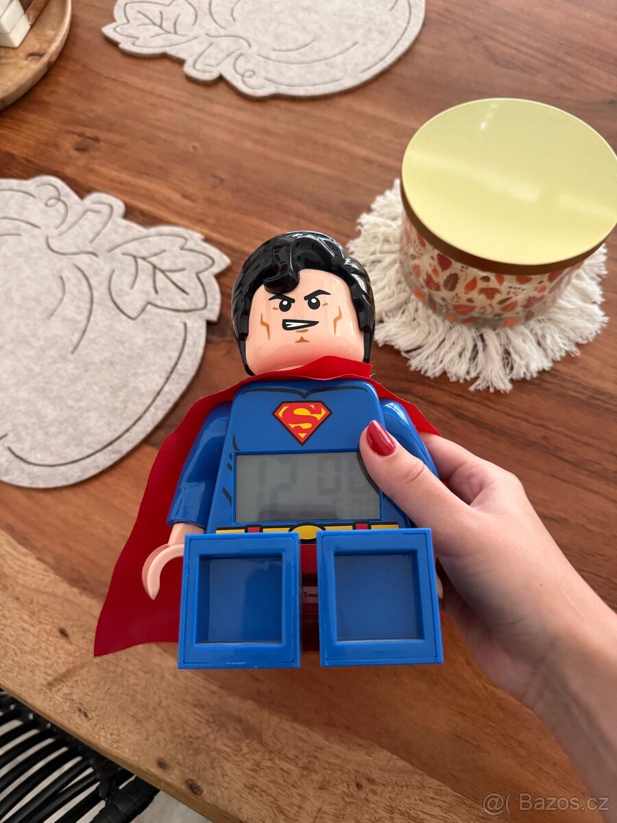 Lego budík Superhrdina - 2