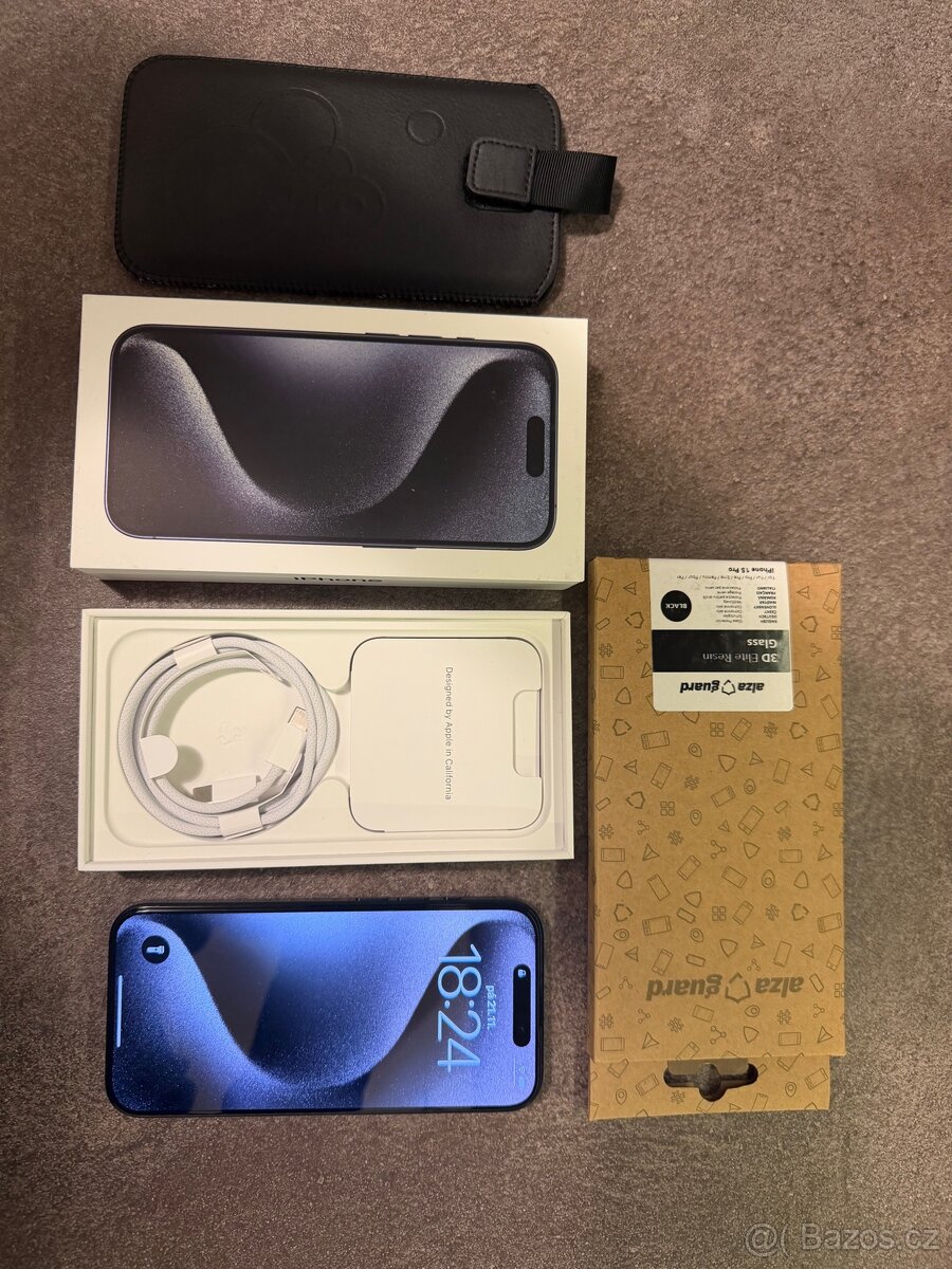 iPhone 15 Pro 128 GB modrý - 2