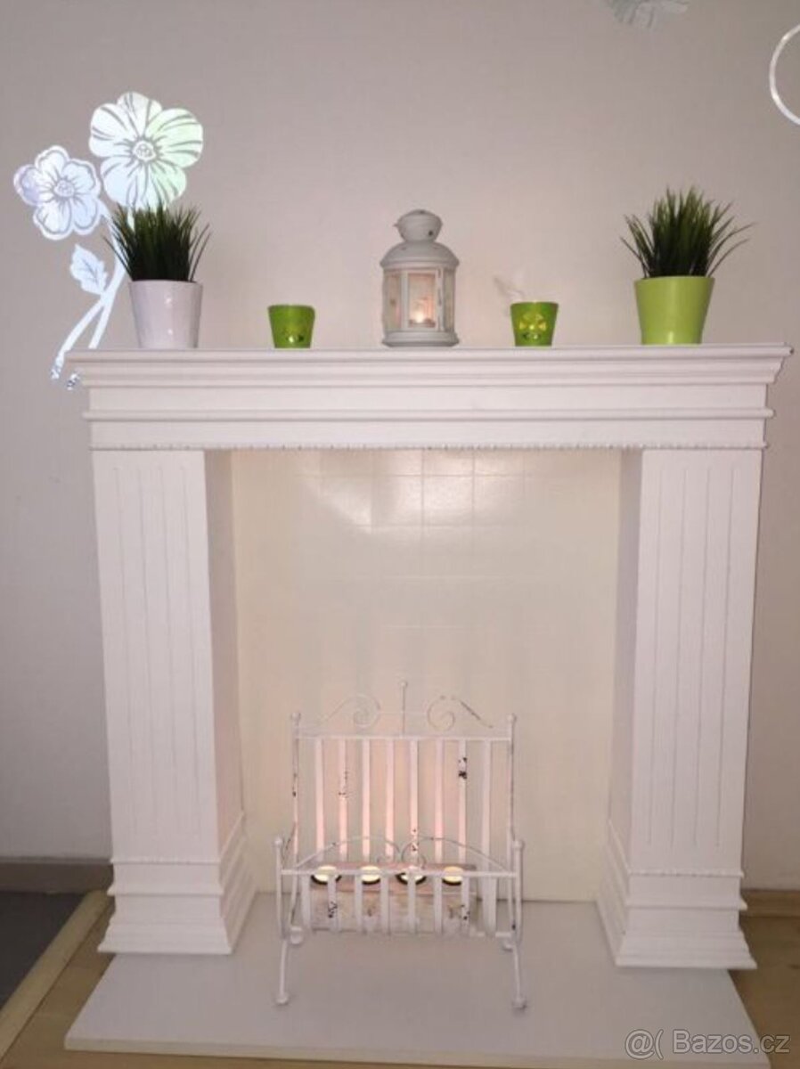 Luxusní dekorace Krb / Komoda /Polička do vašeho bytu - NOVÝ - 2