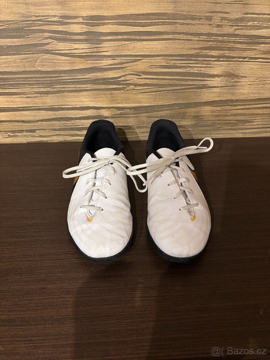 Sálovky NIKE JR PHANTOM (vel. 38) - 2
