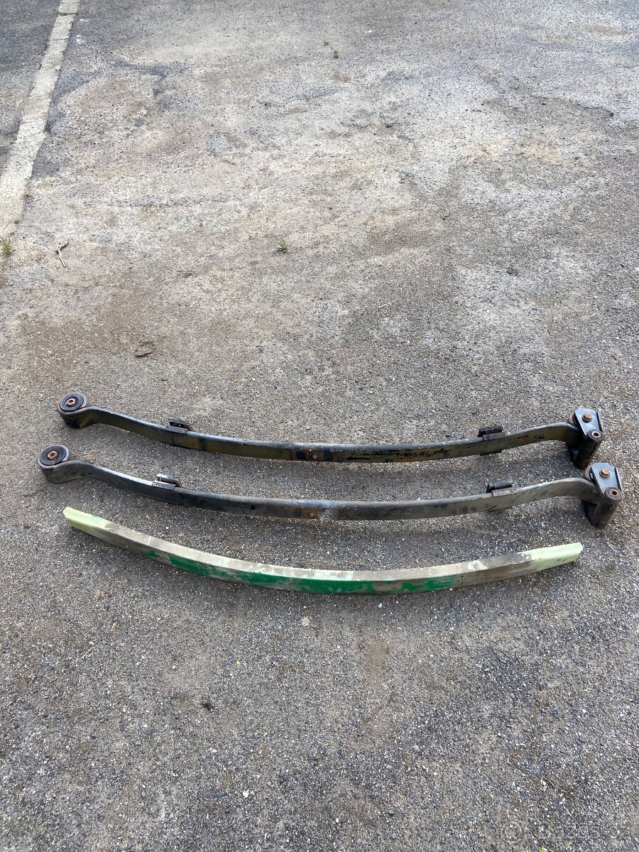 VW Crafter listová pera - 2