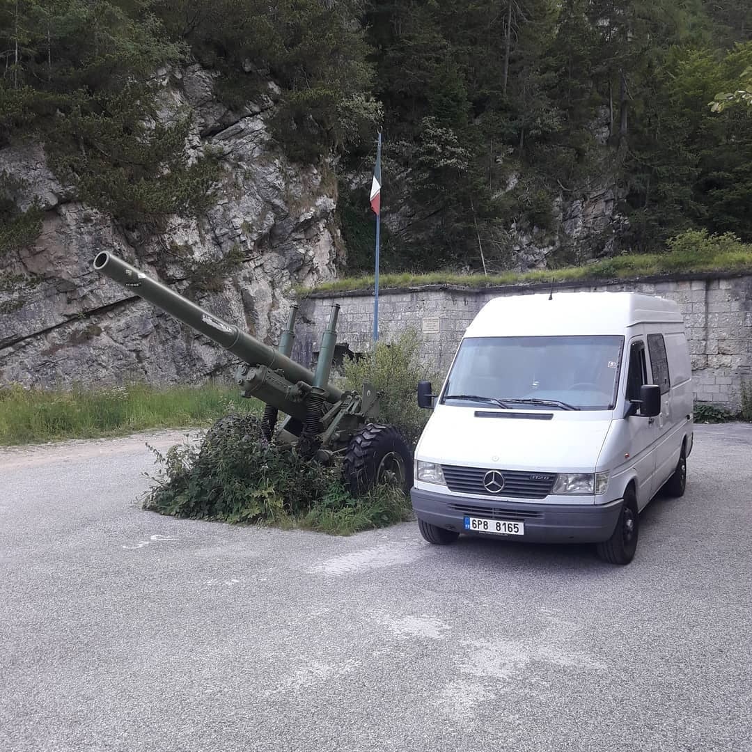 Mercedes Benz Sprinter 212D - 2